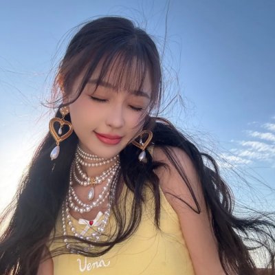 阳光下的石头